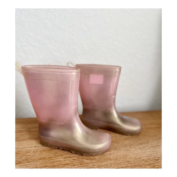 Cat & Jack Rainboots - Picture 2 of 6